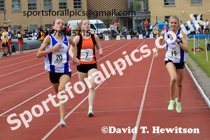 Womens Under-17s 1500 metres, 2022 Northern Inter Counties U17s and U15s Track and Field, York, Thursday, June 2nd. Photo: David T. Hewitson/Sports for All Pics